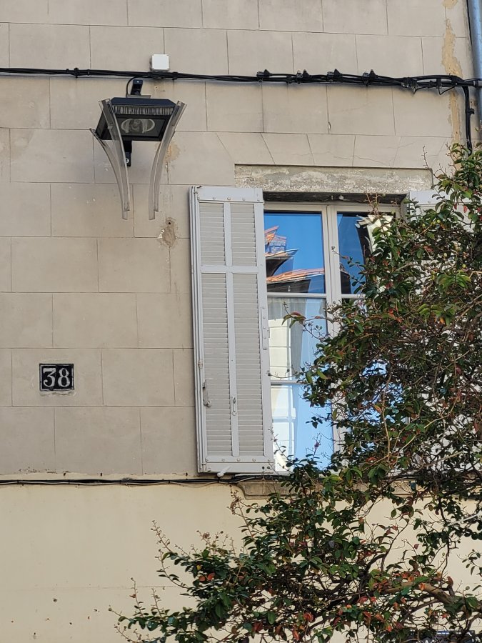 Distincitve Street Lamps, Avignon, France