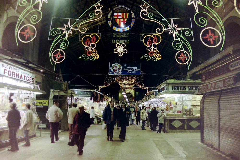 Entering the Mercado, Barcelona, Spain