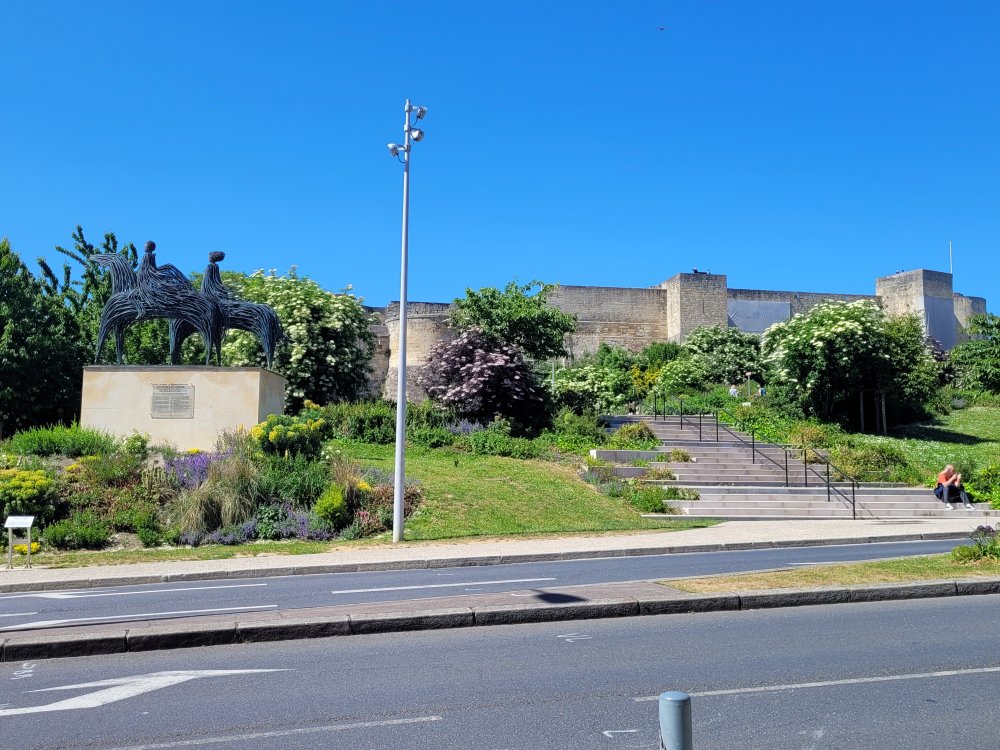 William and Mathilda with his Castle, Caen, Normandy, France
