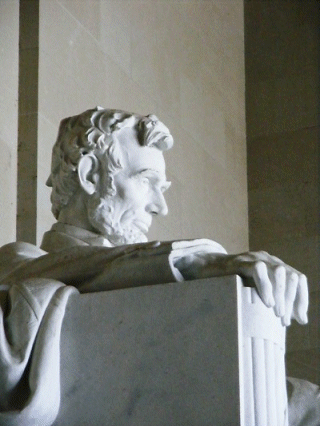 Atmospheric Side view of Lincoln, Lincoln Memorial, Washington DC, USA
