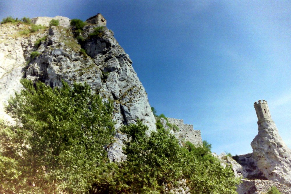Another view of Dev�n Castle, Slovakia