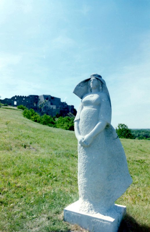 Approaching the Castle, Dev�n, Slovakia