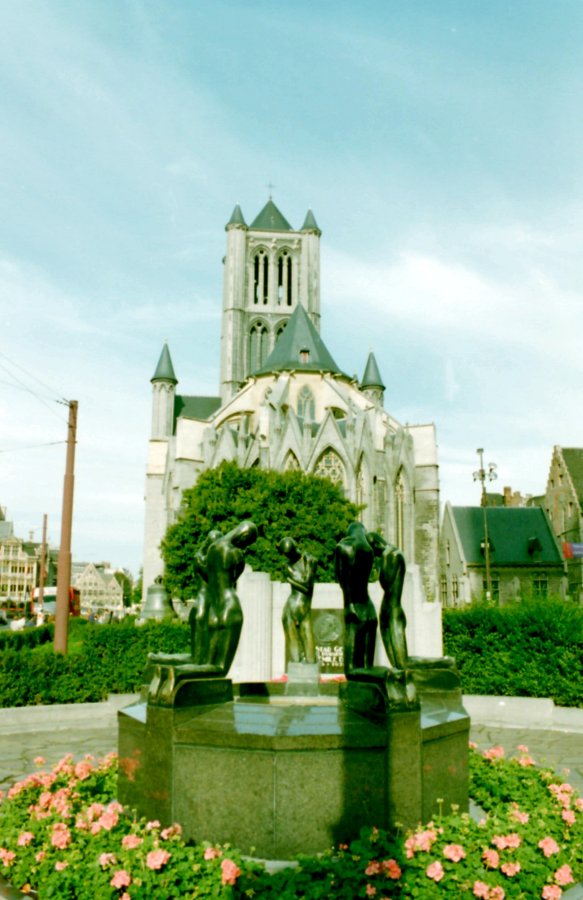Fontein der Geknielden and Gent Cathedral, Gent, Belgium