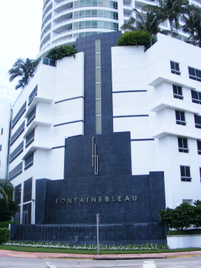 Fontainebleau Hotel sign, Miami Beach, FL, USA