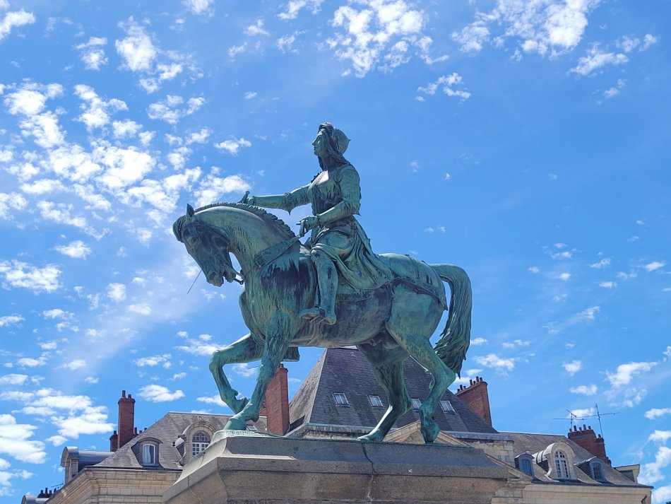 Another view of Joan of Arc, Orl�ans, France