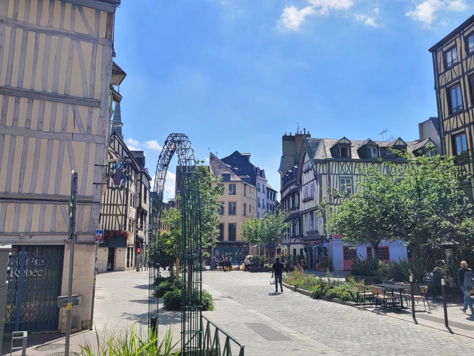 Rue Eau de Robec, Rouen, Normandy, France