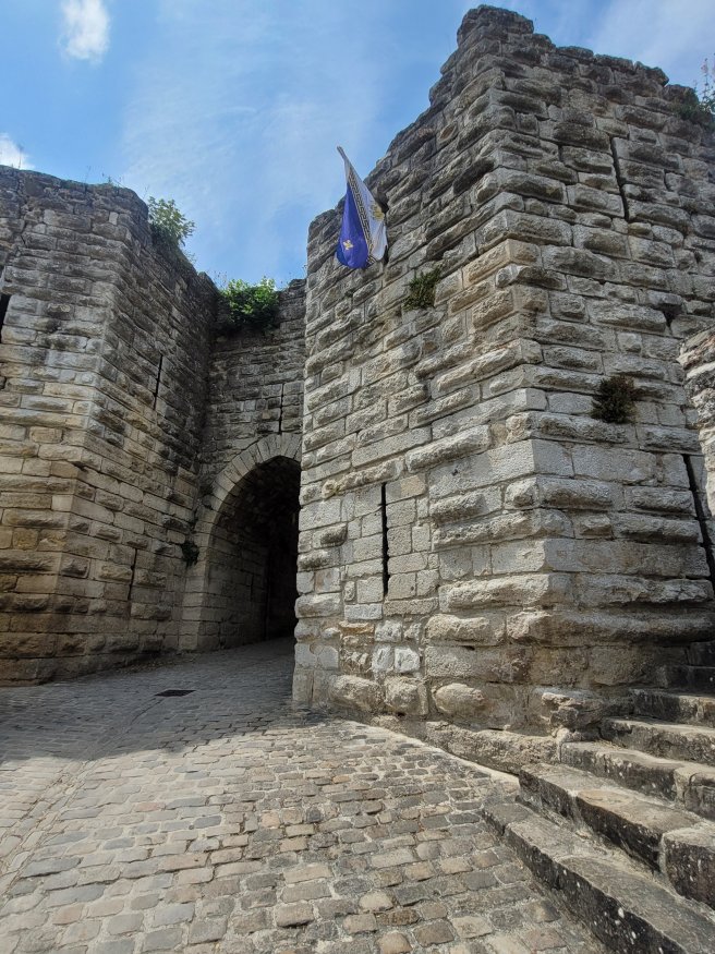 Inner Gatehouse, Ch�teau-Thierry, France